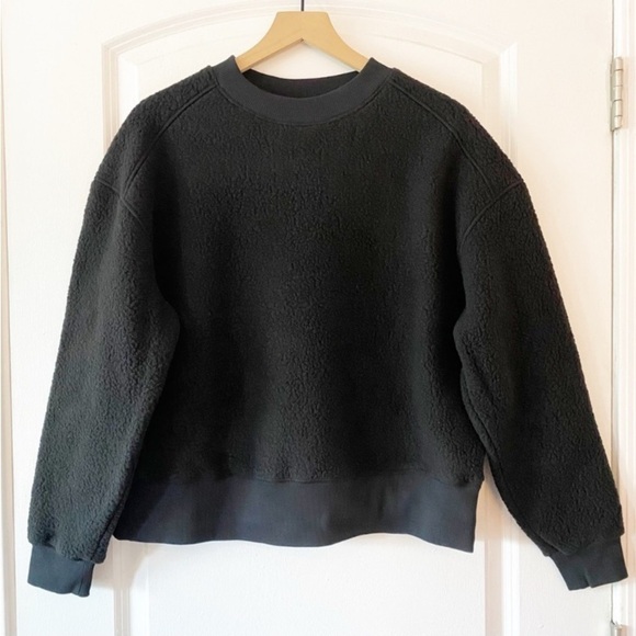 EVERLANE The ReNew Black Fleece Sherpa Crewneck Sweatshirt NWT - Picture 4 of 10